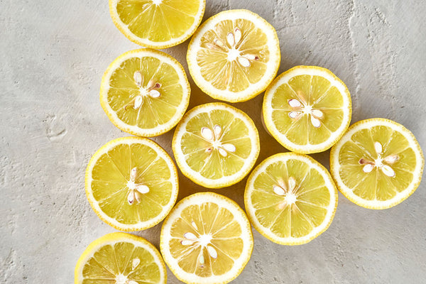 4 Reasons You Should Be Drinking Lemon Water Everyday